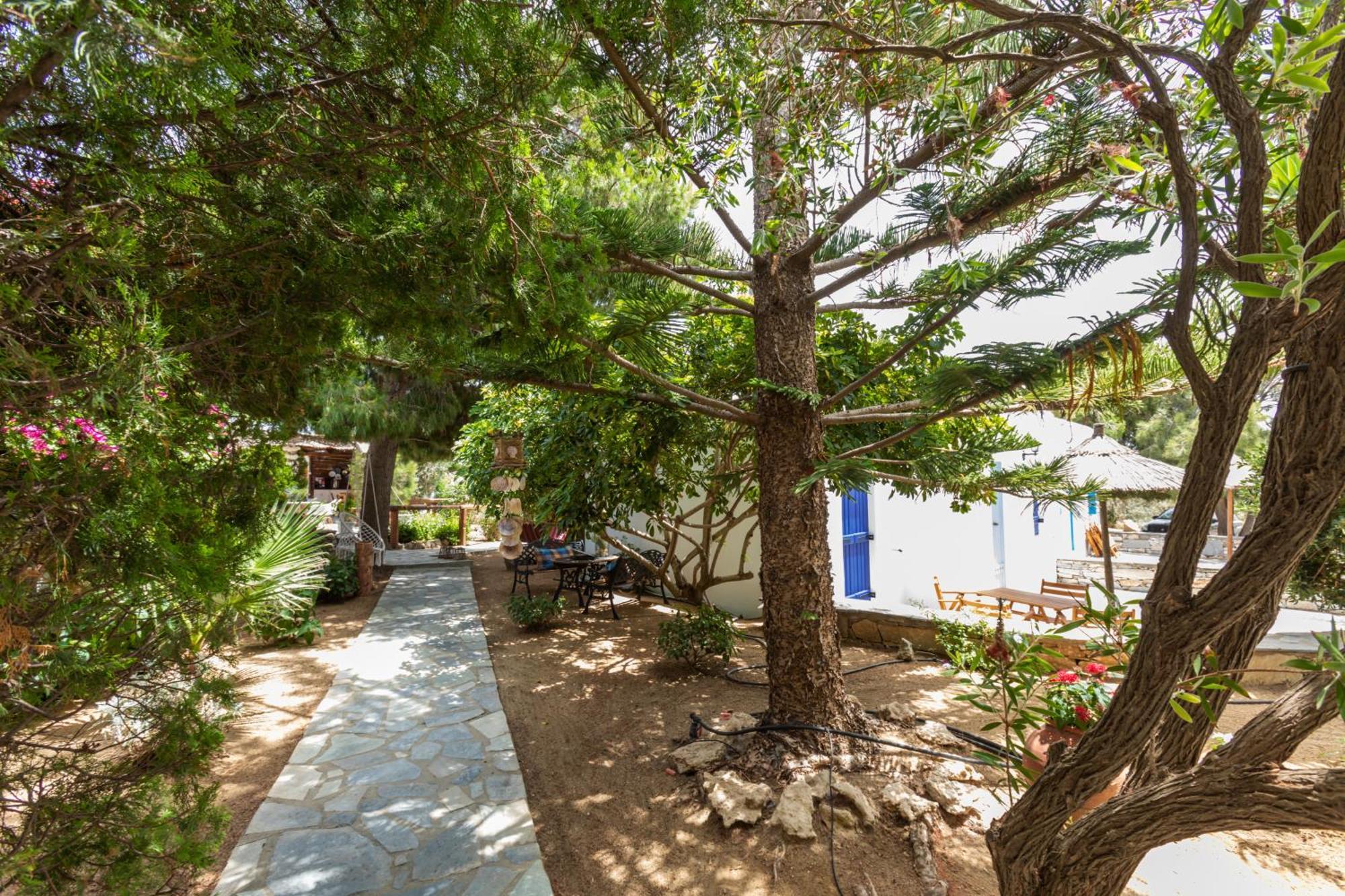 Sunrock Suites Stelida  Buitenkant foto